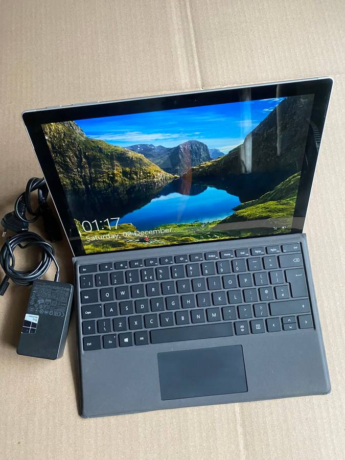 Microsoft Surface 6 Pro 1796 Intel Core i5 8250U 1.60GHz 8GB RAM 256GB SSD|WINDOWS 10 PRO OS